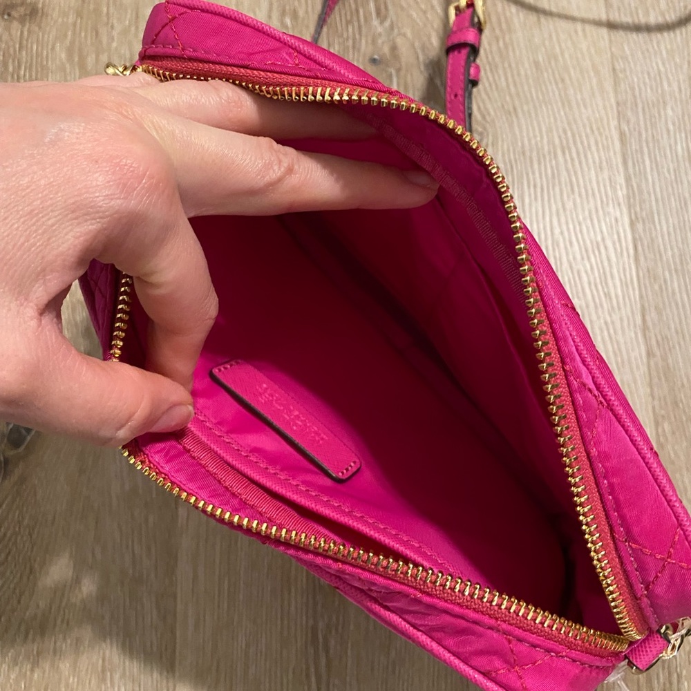 NWT - Michael Kors Jet Set Crossbody - Raspberry - Picture 3 of 4